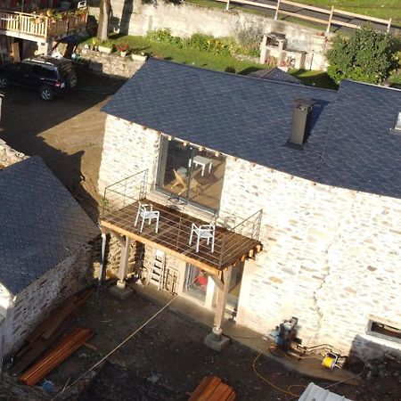 La Petite Bergerie En Pierre Surplombant Le Lac Real Екстериор снимка