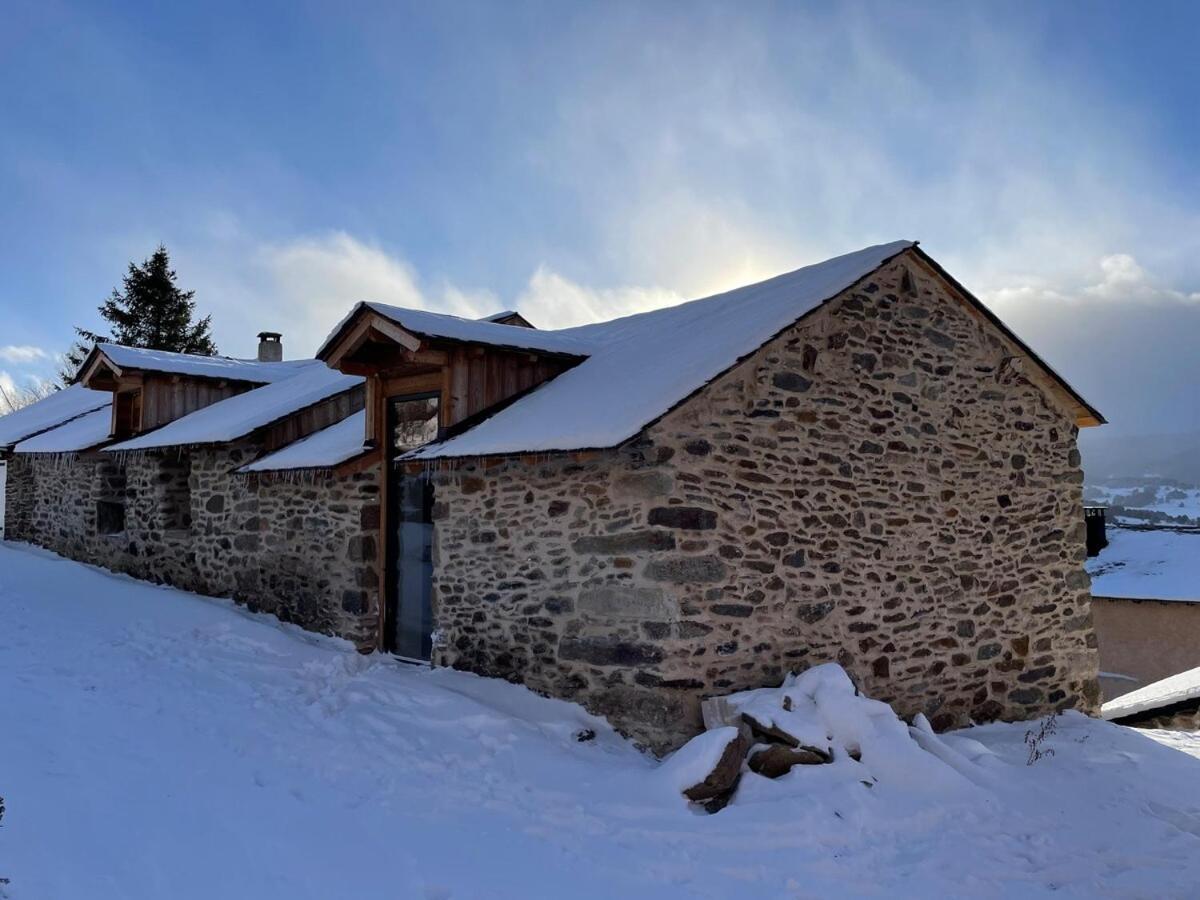 La Petite Bergerie En Pierre Surplombant Le Lac Real Екстериор снимка